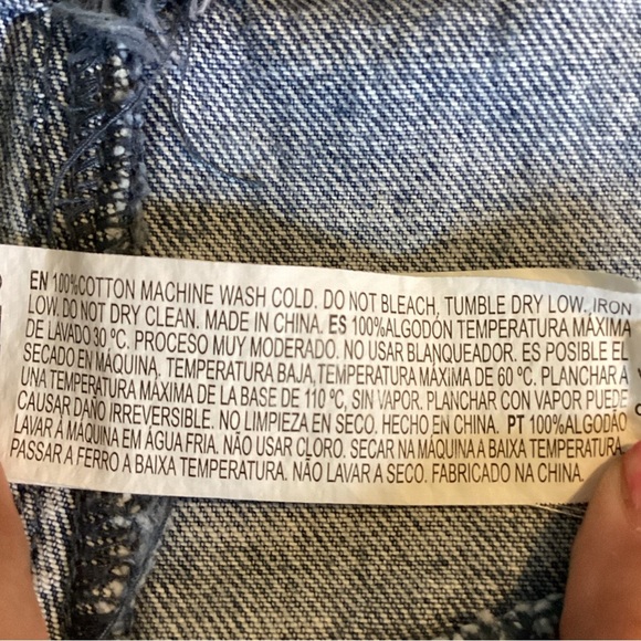 Forever 21 Denim Skirt Bleached or Stone Wash Look Size 2X - Picture 5 of 5